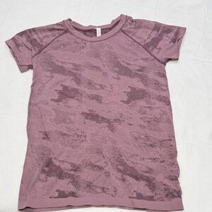 Athleta tee size medium